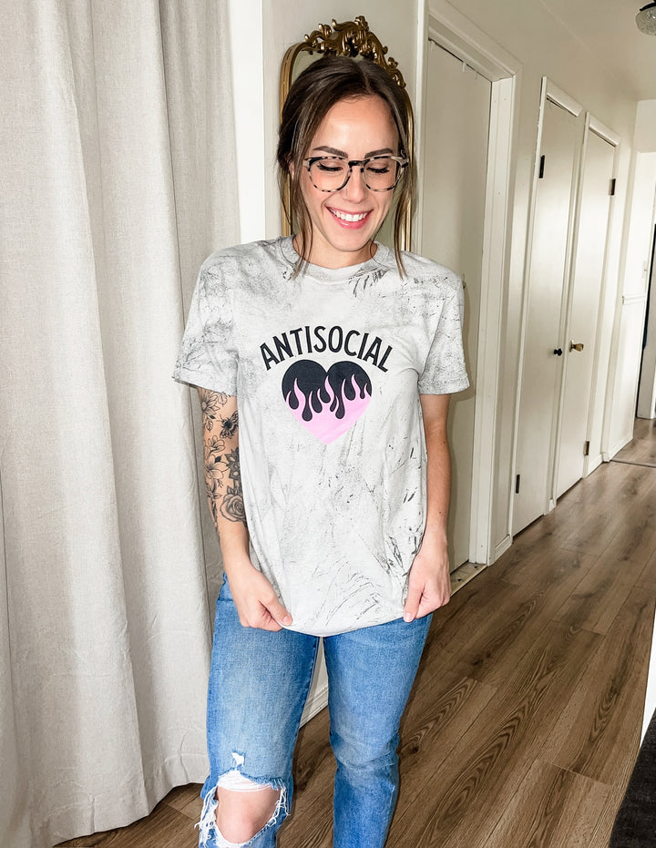 I Wanna Be Invited Colorblast Tee