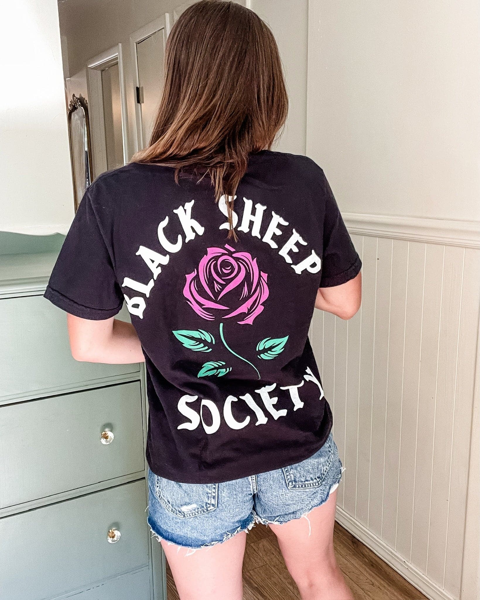 Black Sheep Society Tee – Sweetees