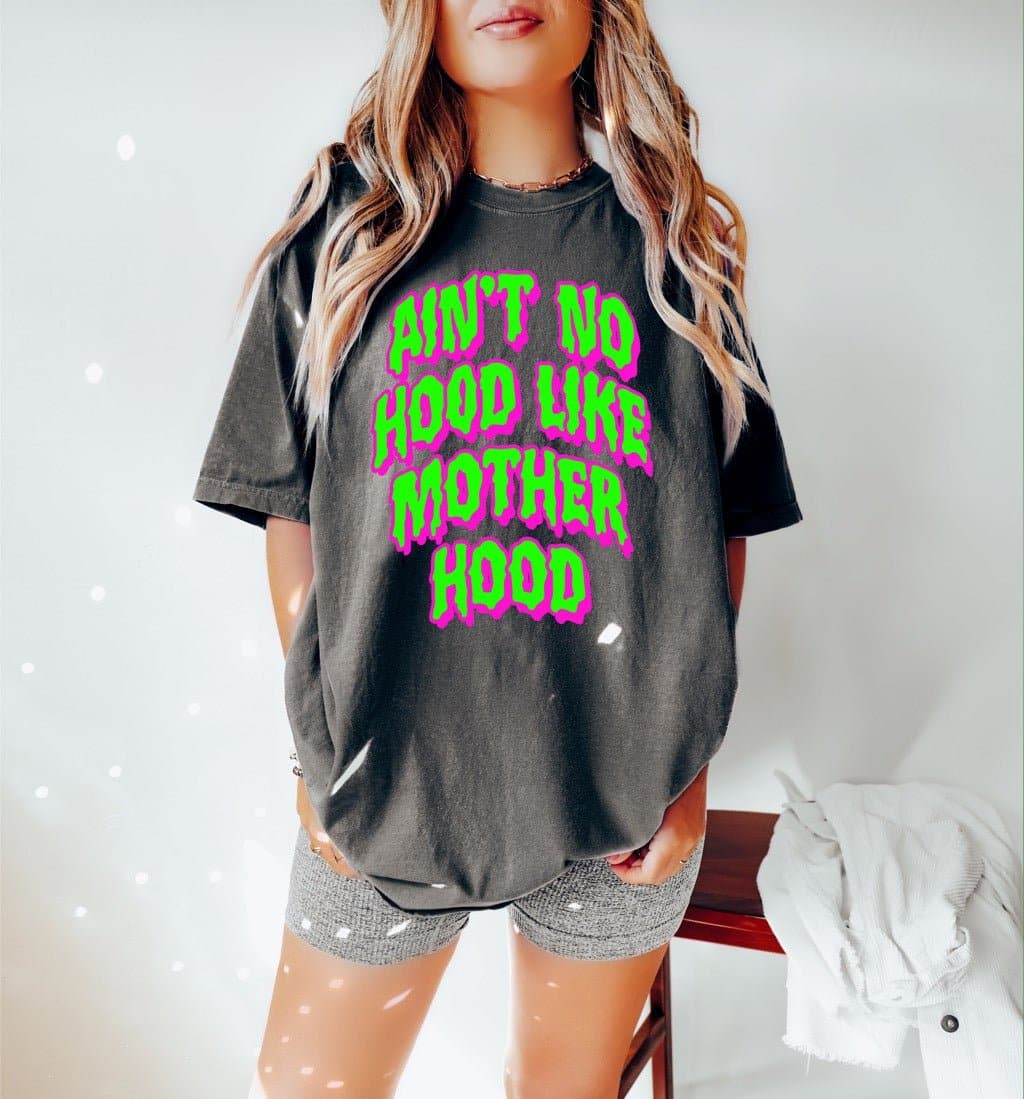 Ain't No Hood Like Motherhood Retro Horror Tee