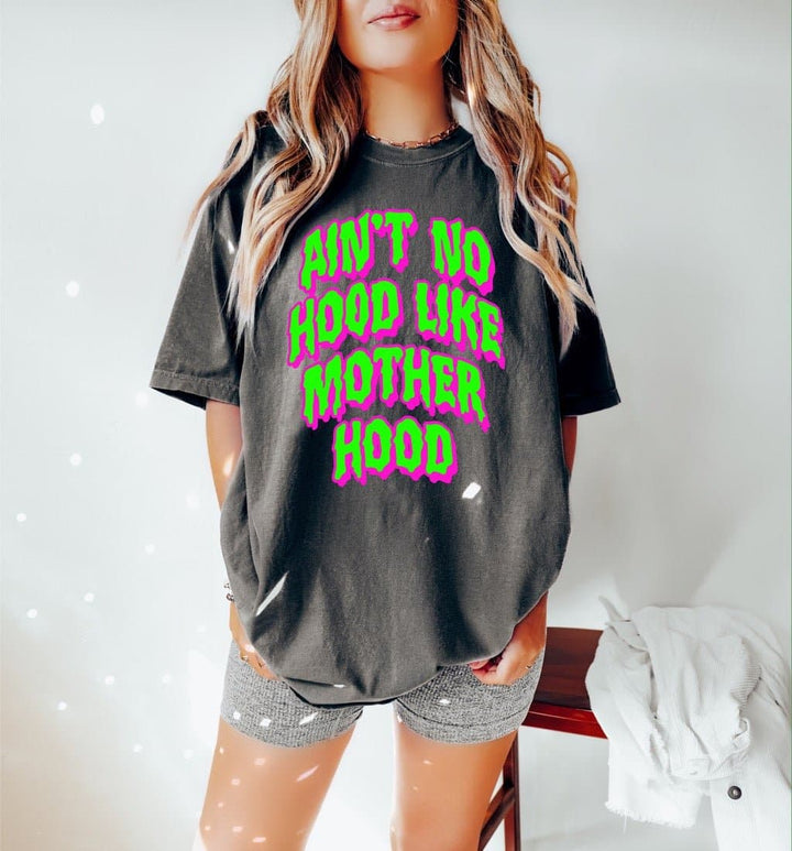 Ain't No Hood Like Motherhood Retro Horror Tee