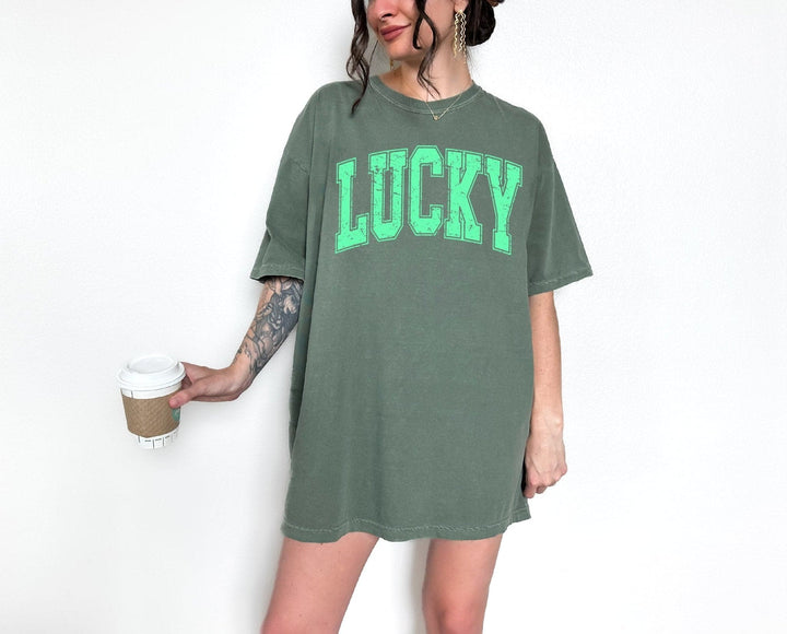 LUCKY Collegiate Tee - Moss